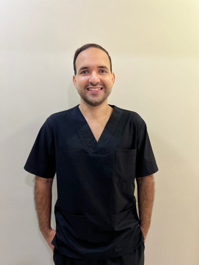 Dr Jaime Aroca | Mejor Cirujano en Abdominoplastia en Colombia 7 Ivan Gomez Medico General 1 - Dr. Jaime Aroca - Cirujano Plástico en Colombia, Especialista en Abdominoplastia